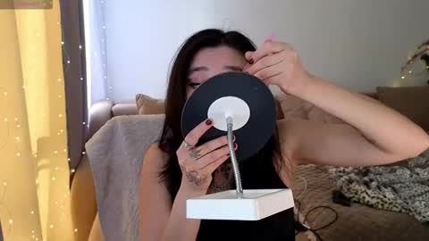 Eva online show from 25, 11, 2025