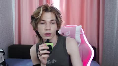 evan_reinhart online show from 26, 9, 2025