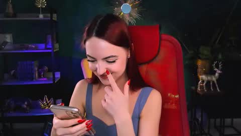 Eva  online show from 8, 11, 2025