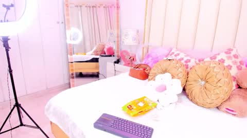 evangelin_ts online show from 4, 12, 2025