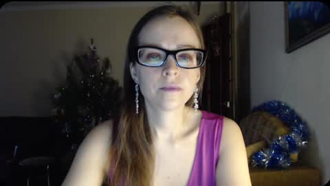 Snapshot of evangeline06 chatting on 3, 1, 2025 YourMistress online show from 3, 1, 2025