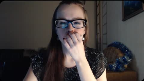 Snapshot of evangeline06 chatting on 20, 1, 2025 YourMistress online show from 20, 1, 2025