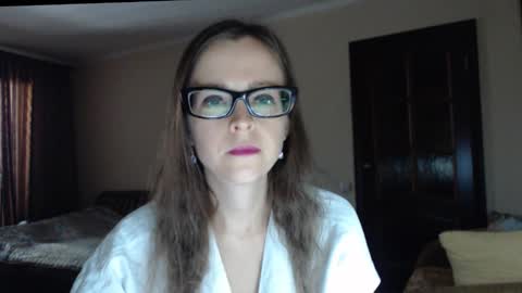 Snapshot of evangeline06 chatting on 15, 9, 2025 YourMistress online show from 15, 9, 2025