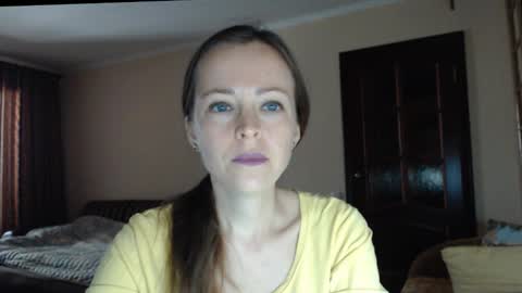 Snapshot of evangeline06 chatting on 3, 10, 2025 YourMistress online show from 3, 10, 2025