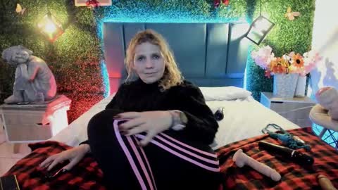  Evangelyne  online show from 8, 3, 2026
