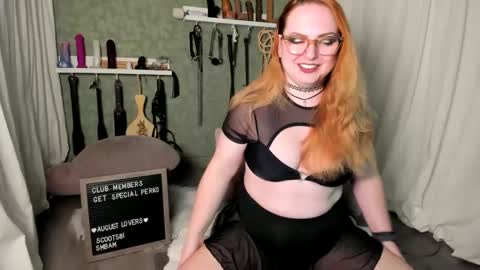 Snapshot of evanharlowe chatting on 8, 9, 2025 Evan Harlowe online show from 8, 9, 2025
