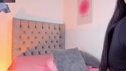 Eva Olimpo online show from 20, 4, 2026