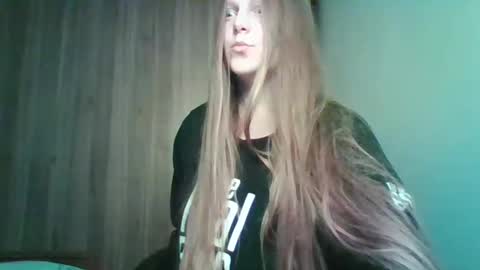 evasapples2026 online show from 3, 2, 2026