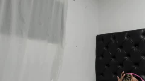 evelin26  online show from 25, 4, 2026