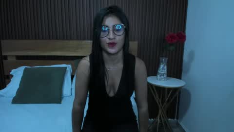 BELLA online show from 7, 1, 2025