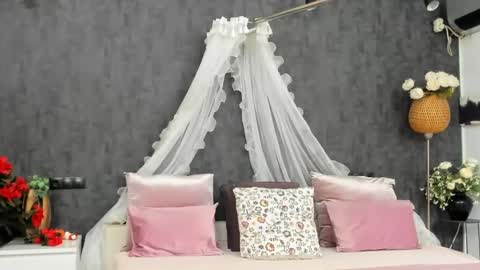 evellynereys online show from 27, 2, 2025