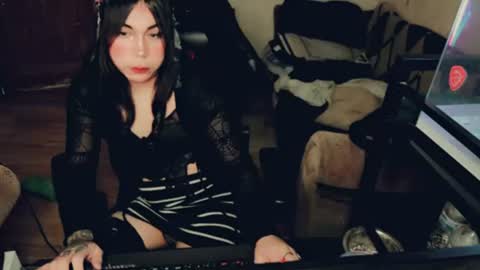 evelyn420521 online show from 17, 7, 2026