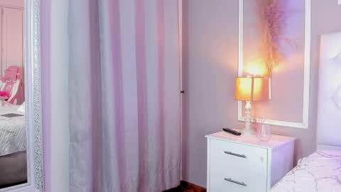 evelyn ebony online show from 12, 12, 2024