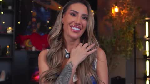 Evelyn online show from 22, 2, 2026