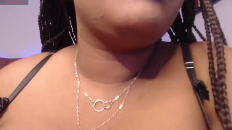 Snapshot of evelyn_sandoval chatting on 27, 12, 2024 Evelyn Sandoval online show from 27, 12, 2024