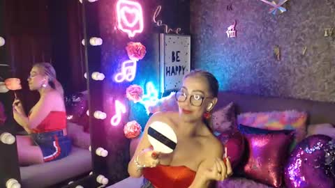 Snapshot of evelynagrey chatting on 12, 12, 2024 EvelynaGrey online show from 12, 12, 2024