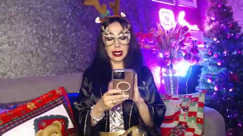 Snapshot of evelynagrey chatting on 21, 12, 2024 EvelynaGrey online show from 21, 12, 2024