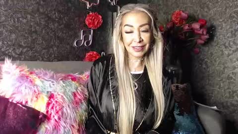 Snapshot of evelynagrey chatting on 27, 1, 2025 EvelynaGrey online show from 27, 1, 2025