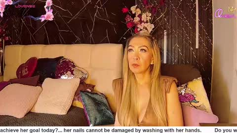 EvelynaGrey online show from 13, 5, 2026