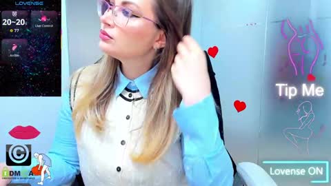 evelyne_rose online show from 17, 4, 2026