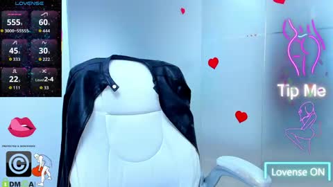 Snapshot of evelyne_rose chatting on 27, 5, 2026 evelyne_rose online show from 27, 5, 2026