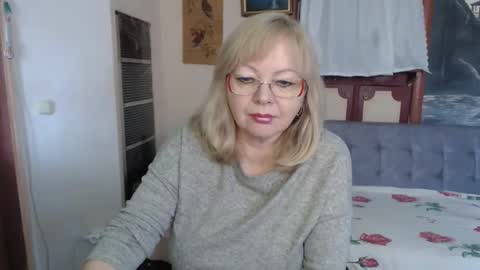 BarbaraBlondy online show from 9, 2, 2026