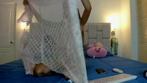 Snapshot of even_scoty chatting on 2, 11, 2025 even_scoty online show from 2, 11, 2025