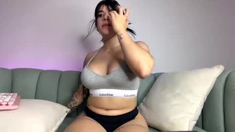 Snapshot of even_scoty chatting on 10, 11, 2025 even_scoty online show from 10, 11, 2025