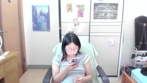 Snapshot of everhigh chatting on 10, 9, 2025 Coco online show from 10, 9, 2025