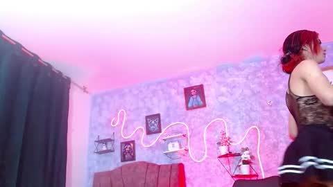 everlin__hot_ online show from 16, 2, 2026