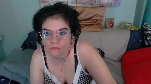 Everly online show from 2, 11, 2025