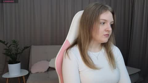 Evetta online show from 10, 11, 2025