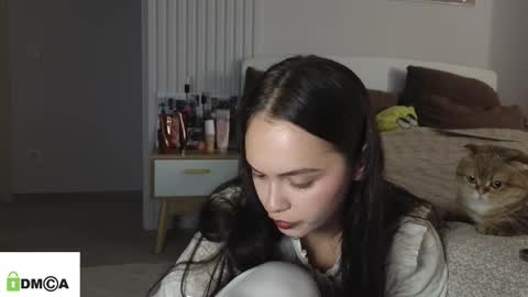 evi_woow online show from 7, 3, 2026