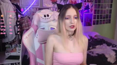 Snapshot of evie_rosen chatting on 22, 2, 2025 Evie online show from 22, 2, 2025