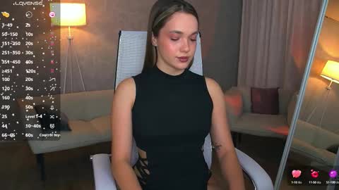 Snapshot of eviegreens chatting on 7, 10, 2025 Evie online show from 7, 10, 2025