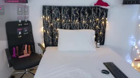 evvaa_moon online show from 16, 12, 2025