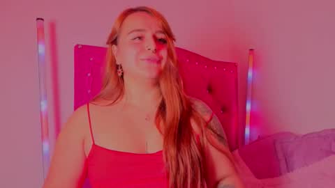 Snapshot of evy_orange1 chatting on 15, 11, 2025 EVY online show from 15, 11, 2025