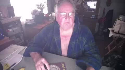 Snapshot of exceos chatting on 22, 2, 2025 EXCEOS online show from 22, 2, 2025