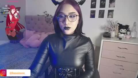 Snapshot of exodiakinky chatting on 14, 9, 2025 Goddess Exodia please help me reach 100 thumbs up online show from 14, 9, 2025