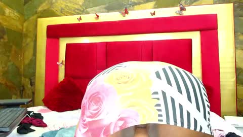 Snapshot of exoticbigmandx chatting on 23, 2, 2025 Mandy online show from 23, 2, 2025