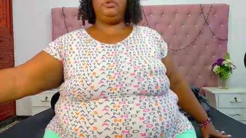 Snapshot of exoticbigmandx chatting on 4, 10, 2025 Mandy online show from 4, 10, 2025