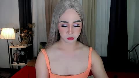 expensive_elise online show from 2, 4, 2026