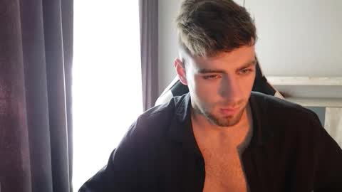 Snapshot of exstayz chatting on 1, 10, 2025 Sweetheart online show from 1, 10, 2025