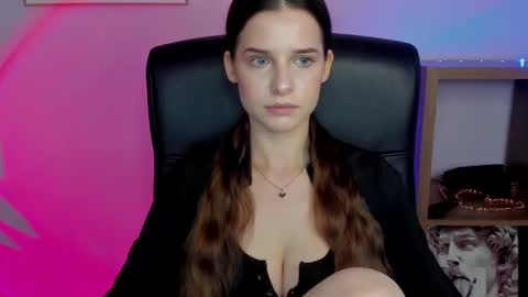 Maya online show from 16, 9, 2025