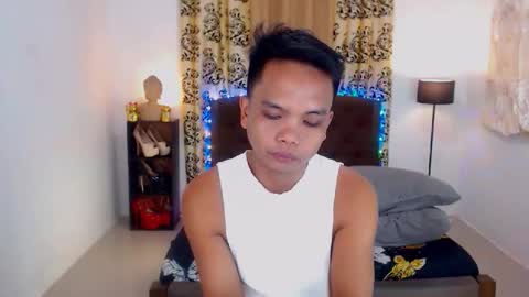 Snapshot of extraservice69menx chatting on 18, 9, 2025 JOHNDAVE online show from 18, 9, 2025