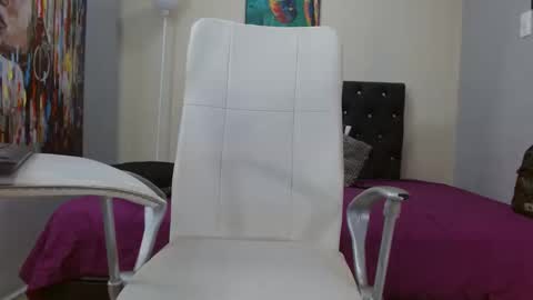 Snapshot of extrella_latina22 chatting on 6, 12, 2024 extrella_latina22 online show from 6, 12, 2024