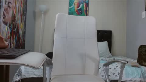 Snapshot of extrella_latina22 chatting on 31, 12, 2024 extrella_latina22 online show from 31, 12, 2024