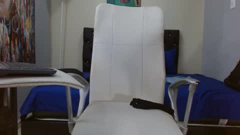 Snapshot of extrella_latina22 chatting on 5, 1, 2025 extrella_latina22 online show from 5, 1, 2025