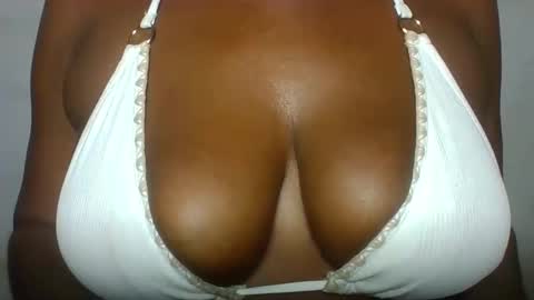 extremelywetgirl_ online show from 25, 4, 2026