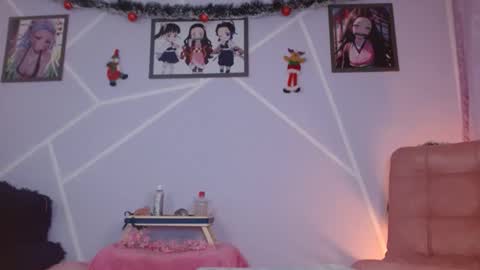 eyes_moonn online show from 30, 11, 2025